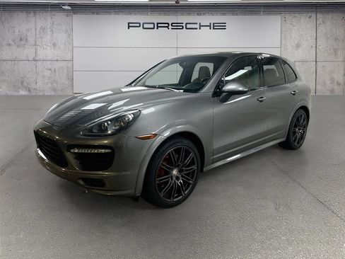 Used 2014 Porsche Cayenne GTS AWD/4WD image 1