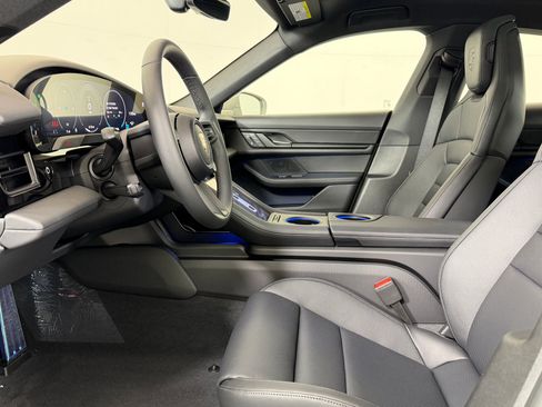 Used 2026 Porsche Taycan image 5