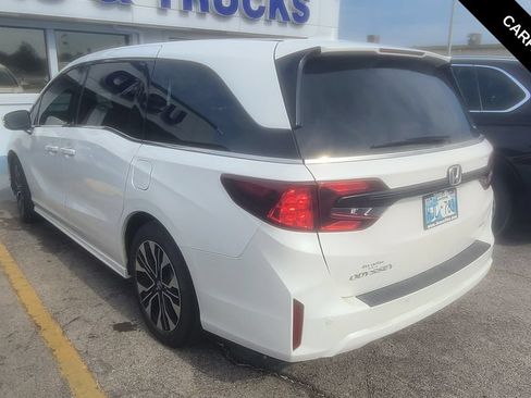 Used 2025 Honda Odyssey Elite image 3