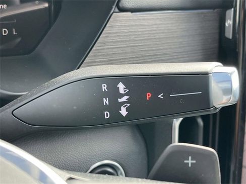 Used 2024 GMC Acadia Denali w/ Super Cruise Package image 28