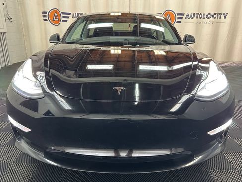 Used 2018 Tesla Model 3 Long Range RWD image 3