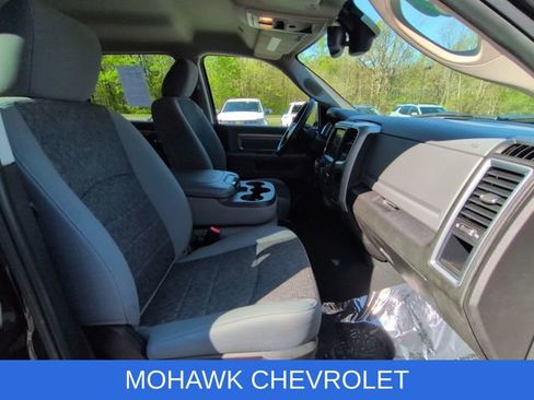 Used 2019 RAM 1500 Classic SLT w/ Luxury Group AWD/4WD image 26