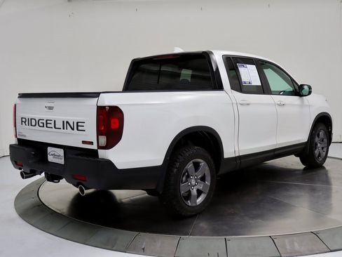 Used 2024 Honda Ridgeline TrailSport image 5