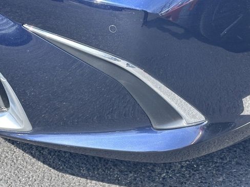 Used 2025 Lexus ES 300h w/ Premium Package image 12