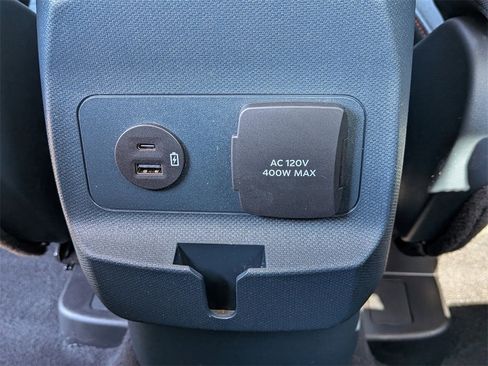 Used 2023 Ford Maverick XLT image 15