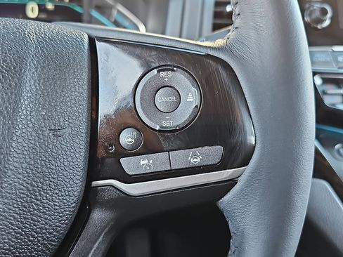 Used 2023 Honda Odyssey Elite image 12