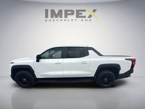 Used 2024 Chevrolet Silverado EV W/T AWD/4WD image 2