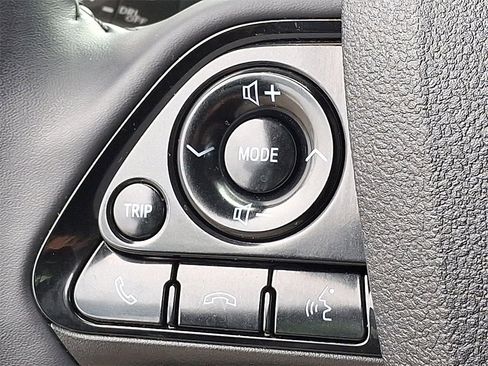 Used 2020 Toyota Prius Prime XLE image 22