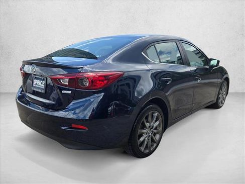 Used 2018 MAZDA MAZDA3 Touring FWD image 5