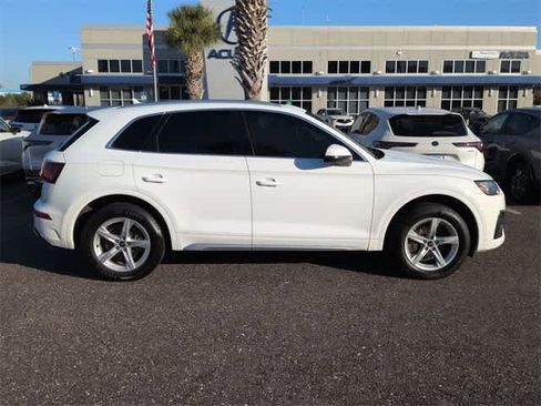 Used 2021 Audi Q5 Premium image 9