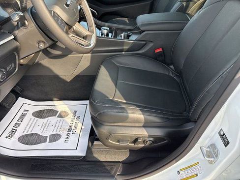 New 2026 Jeep Grand Cherokee Limited Reserve image 17