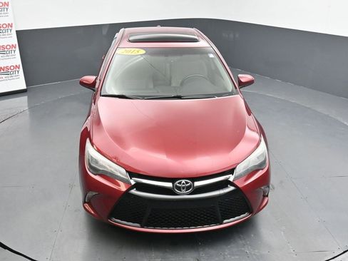 Used 2015 Toyota Camry XSE image 32
