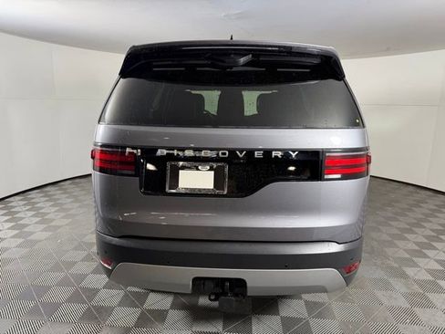 Certified 2025 Land Rover Discovery S image 8