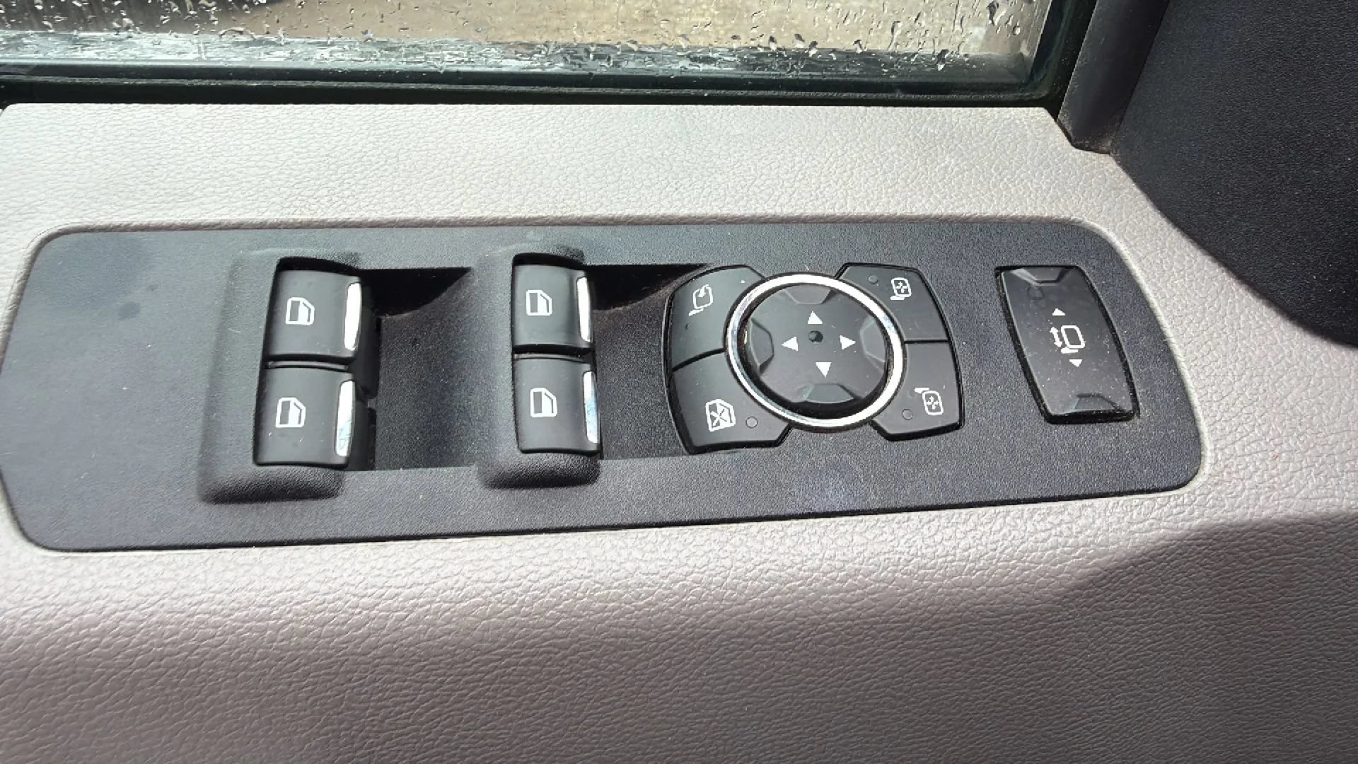 Used 2019 Ford F350 XLT w/ XLT Premium Package AWD/4WD image 19
