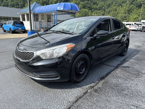 Used 2016 Kia Forte LX FWD image 3