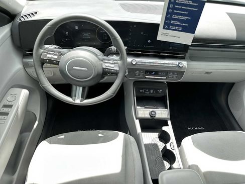 Used 2024 Hyundai Kona SEL w/ Convenience Package FWD image 13