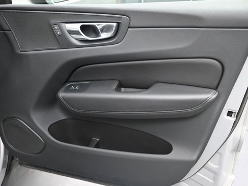 Used 2023 Volvo XC60 B5 Plus w/ Climate Package image 19