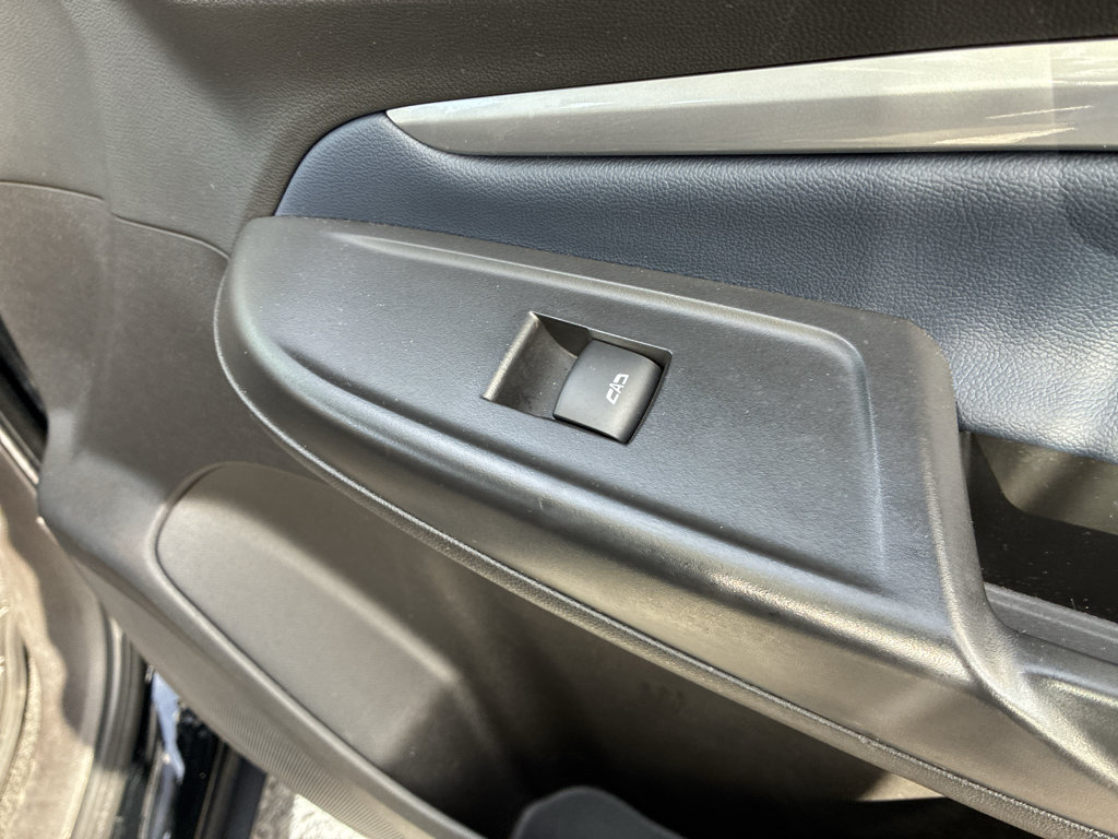 Used 2023 Chevrolet Bolt EUV LT w/ Convenience Package FWD image 54