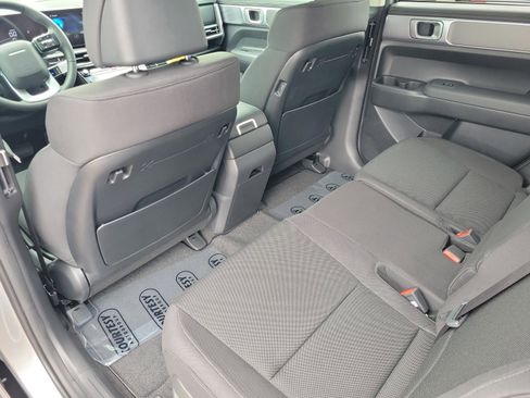 New 2026 Hyundai Santa Fe SE image 8