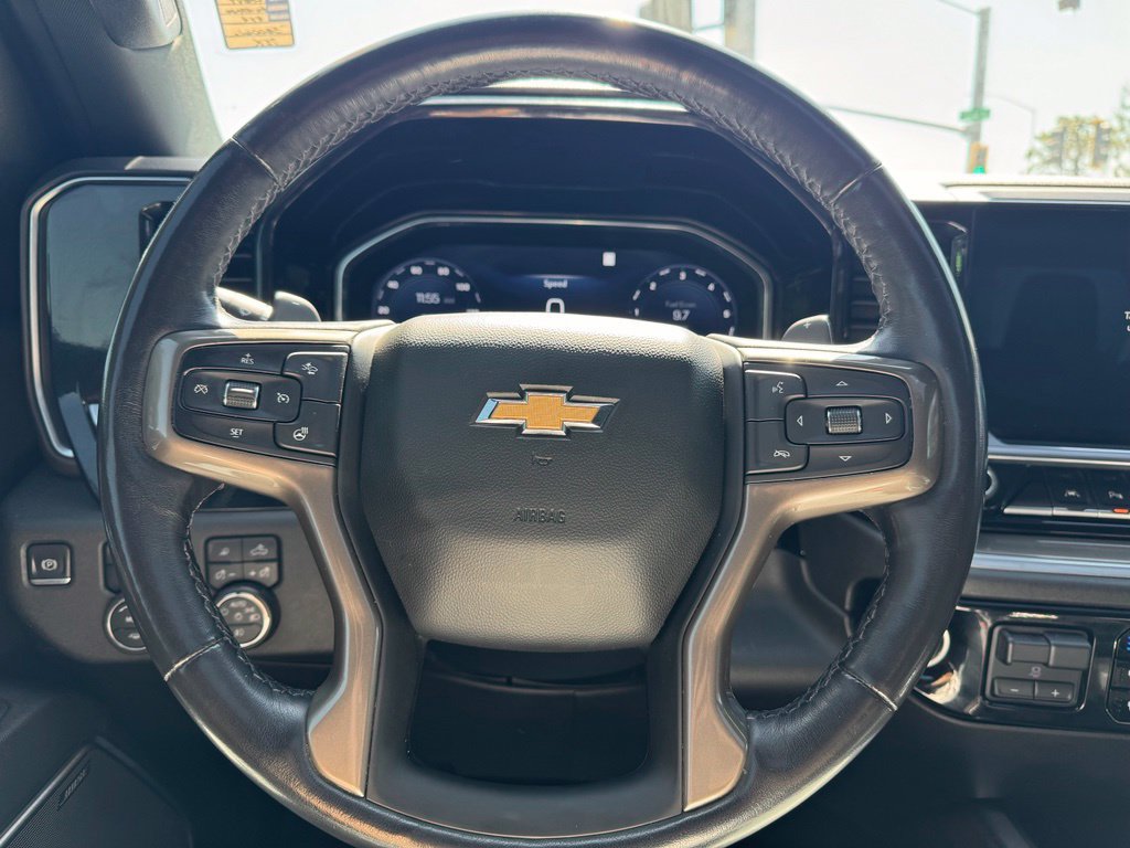 Used 2022 Chevrolet Silverado 1500 High Country w/ High Country Premium Package AWD/4WD image 11