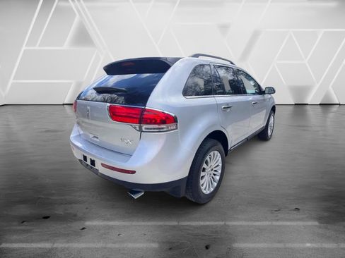 Used 2017 Lincoln MKC Reserve w/ Lincoln MKC Climate Package FWD image 9