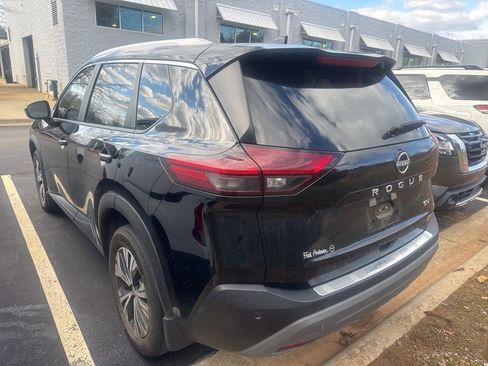 Certified 2023 Nissan Rogue SV w/ SV Premium B Package image 5