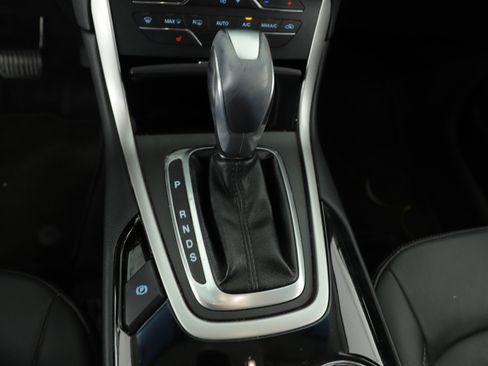 Used 2018 Ford Edge SEL w/ Equipment Group 201A image 10