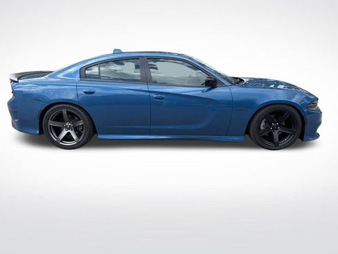 Used 2022 Dodge Charger R/T w/ Blacktop Package RWD image 4