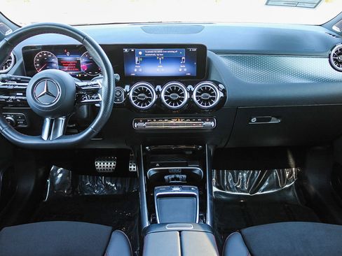 Certified 2025 Mercedes-Benz GLA 250 4MATIC image 12