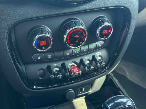Used 2022 MINI Cooper Clubman S w/ Signature Upholstery Package FWD image 35