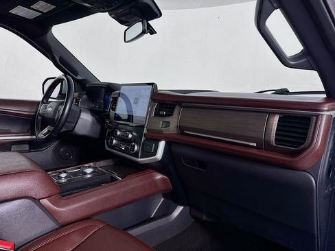 Used 2023 Ford Expedition Max Limited image 34