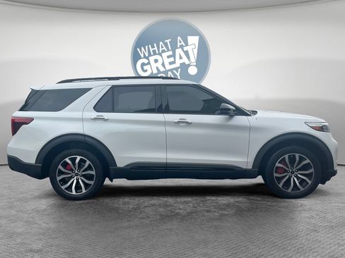 Used 2020 Ford Explorer ST w/ Premium Technology Package AWD/4WD image 2