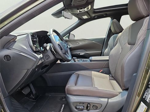 New 2026 Lexus RX 450h AWD image 8