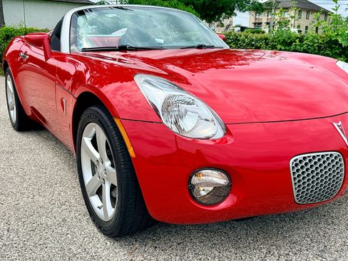Used 2008 Pontiac Solstice Convertible w/ Preferred Package RWD image 12