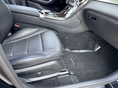 Used 2017 Mercedes-Benz GLC 300 image 19