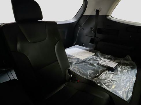 New 2025 Kia Telluride LX image 28