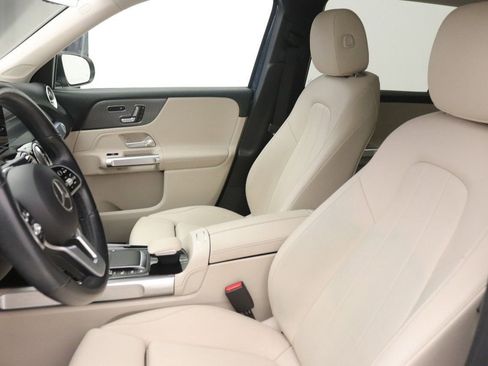 Certified 2023 Mercedes-Benz GLB 250 image 32