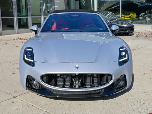 New 2026 Maserati GranCabrio Modena image 2