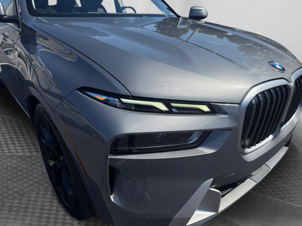 Used 2023 BMW X7 xDrive40i w/ Premium Package AWD/4WD image 24