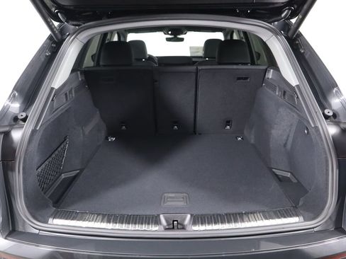 Used 2025 Audi Q5 Premium Plus w/ Premium Plus image 31