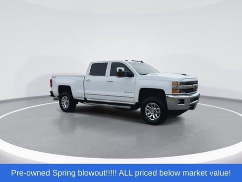 Used 2019 Chevrolet Silverado 2500 LTZ w/ Duramax Plus Package AWD/4WD image 2