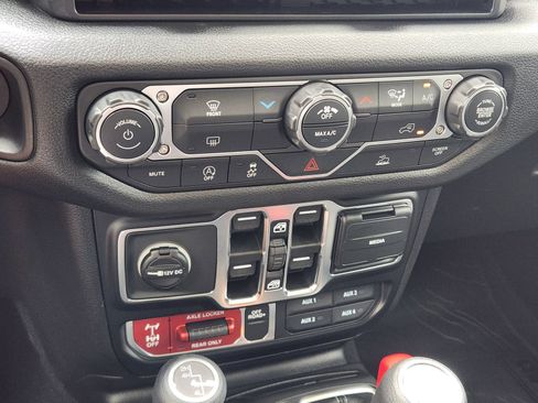 New 2026 Jeep Wrangler Unlimited Sport AWD/4WD image 18