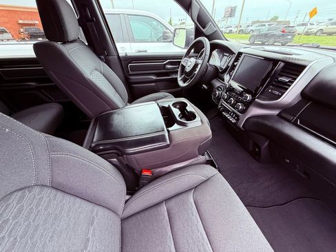 Used 2025 RAM 1500 Lone Star AWD/4WD image 3