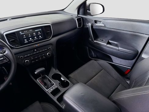 Used 2020 Kia Sportage LX FWD image 25
