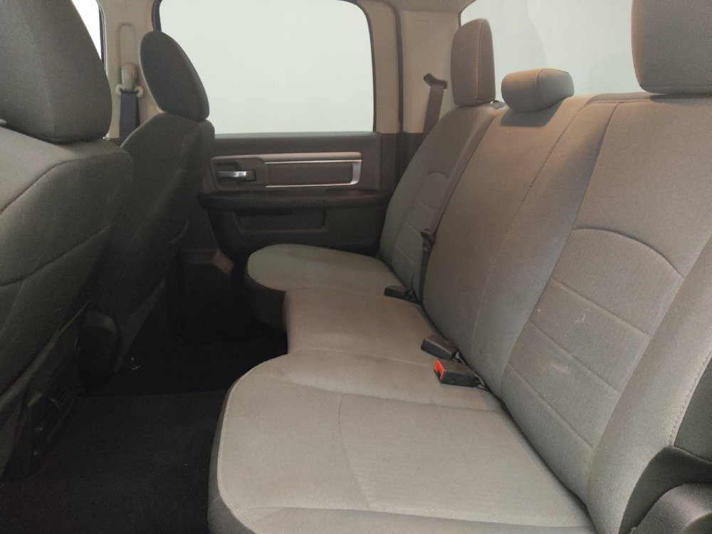 Used 2022 RAM 1500 Classic SLT RWD image 18