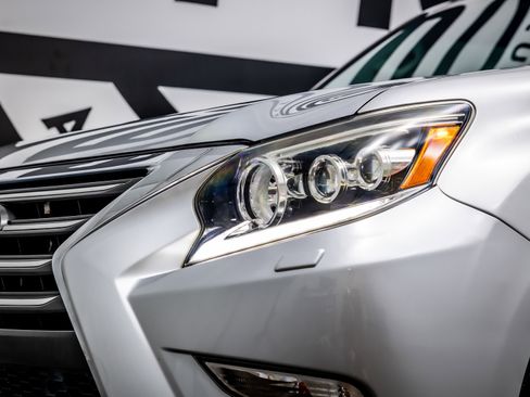 Used 2015 Lexus GX 460 w/ Premium Package AWD/4WD image 14