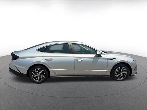 Used 2026 Hyundai Sonata Blue FWD image 16
