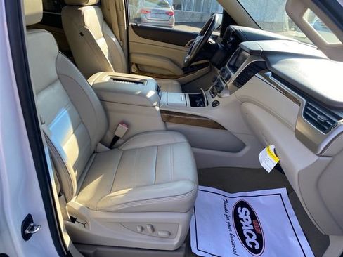 Used 2017 GMC Yukon Denali w/ Open Road Package image 28