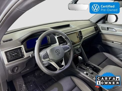 Certified 2022 Volkswagen Atlas Cross Sport SE AWD/4WD image 9