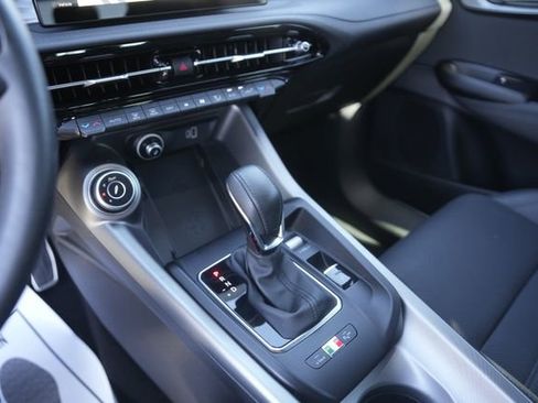 Used 2024 Alfa Romeo Tonale Veloce w/ Premium Interior Package image 27